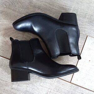 Black Leather Chelsea Ankle Boots Mid Heel